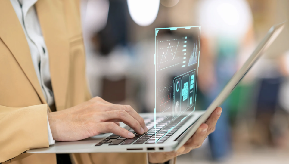 CRM_IA_Business_DataInnovation_2025